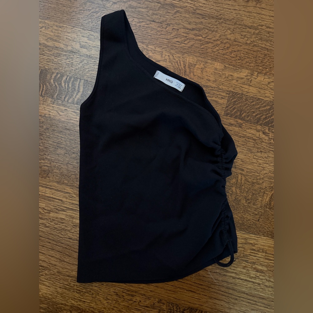 Mango Black One-Shoulder Tank